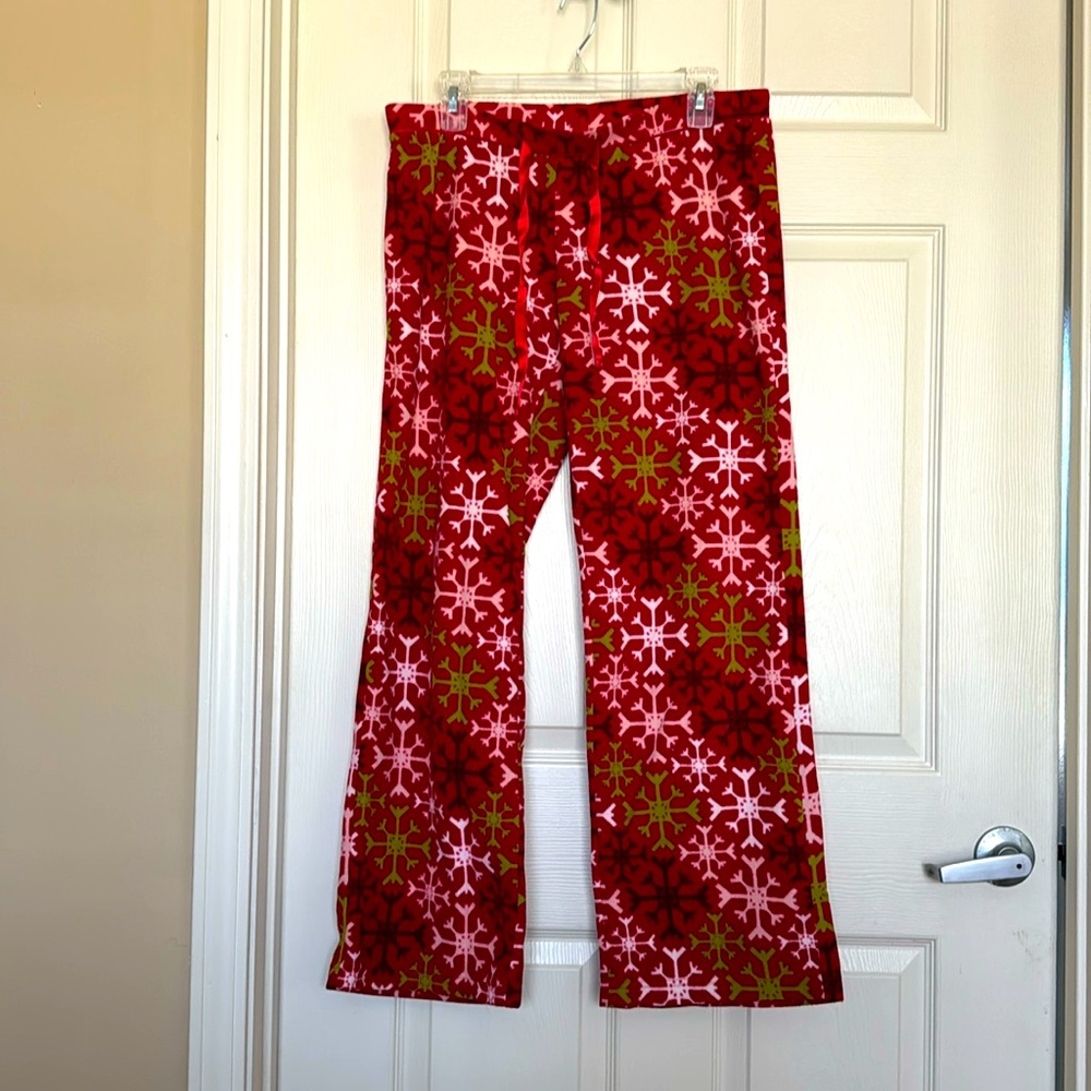 Women’s pajamas. Size medium, but fits as a small